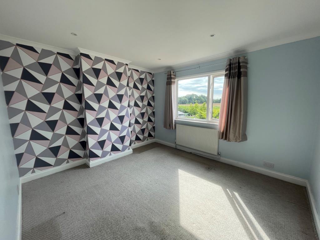 Lot: 167 - WELL PRESENTED SEMI-DETACHED HOUSE - Bedroom